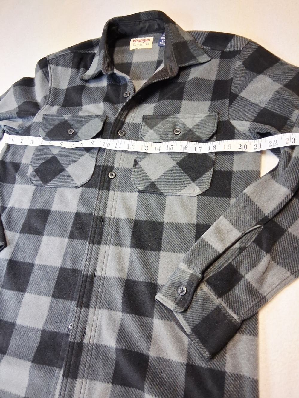 Wrangler Black & Gray Buffalo Plaid Shirt Jacket - Picture 3 of 5